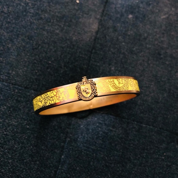 Jewelry - Hufflepuff Bundle! Harry Potter Crest Bangle and Head Girl Pin